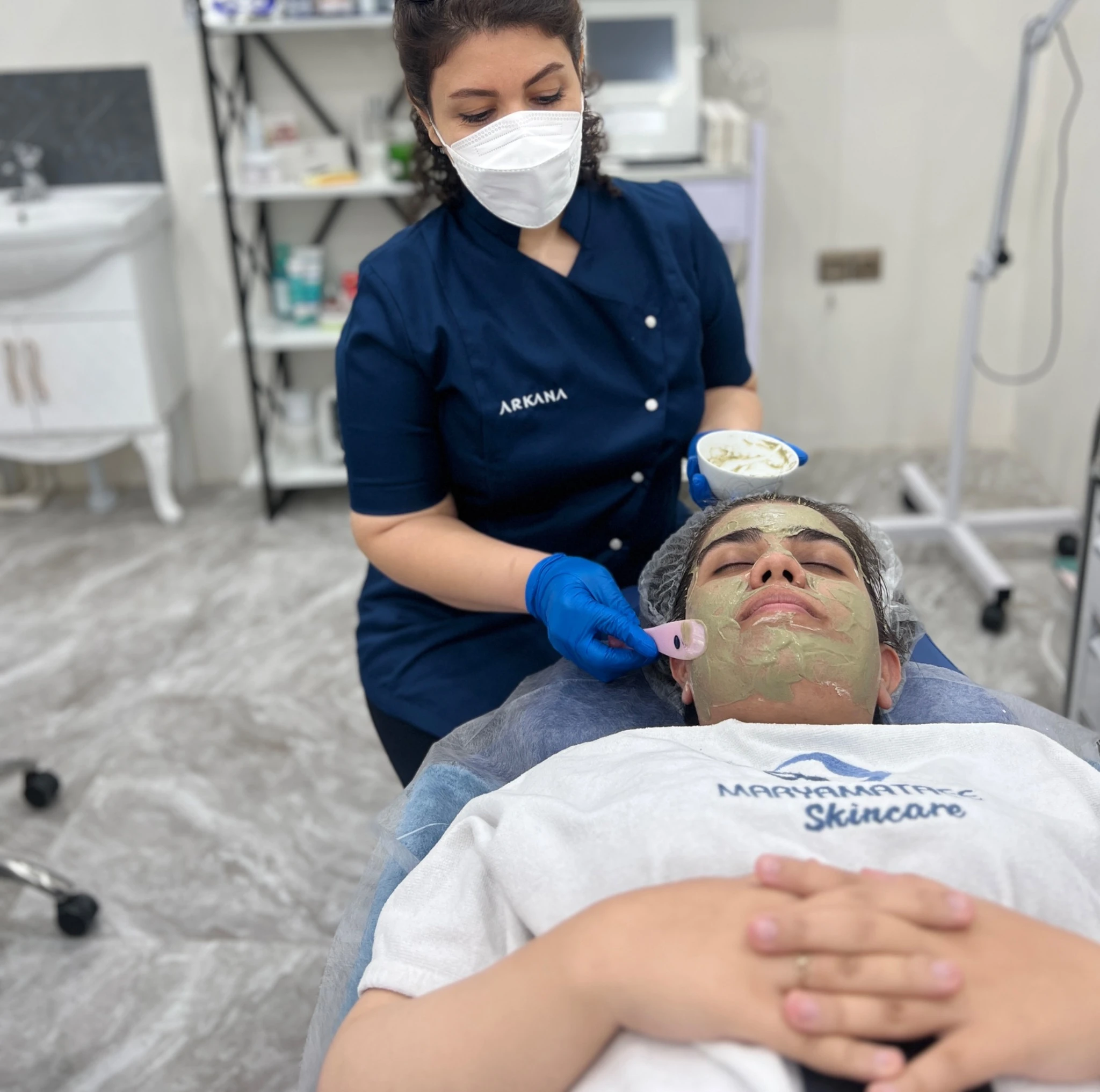 آموزشگاه و مرکز تخصصی پاکسازی و فیشال عطایی