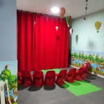  مهدکودک دو زبانه و پیش دبستانی همبازی