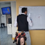  آموزشگاه آرایشگری فنی و حرفه ای فَرامو