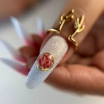 آموزشگاه و سالن تخصصی ناخن و مژه لیرا