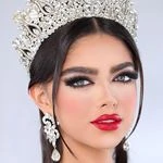 سالن زیبایی و آکادمی سمیلار (آیلار تاج بخش)