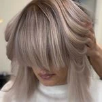 خدمات ناخن سبک روسی وخدمات رنگ مو آریل