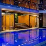 باشگاه بدنسازی و استخر پیشرفته امیرغزال