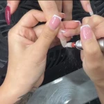 سالن تخصصی کاشت ناخن نینا