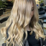  آرایشگاه زنانه رژ سرخ