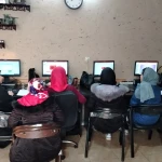 آموزشگاه فنی حرفه ای آیین