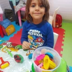  مهدکودک دو زبانه و پیش دبستانی آرین (ارشدیان)