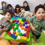  مهدکودک دو زبانه و پیش دبستانی آرین