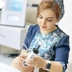 مرکزتخصصی فیشال وپاکسازی پوست آزیتا نوری