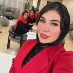 آموزشگاه و سالن تخصصی ناخن و مژه لیرا