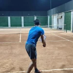مربی آموزش تنیس 